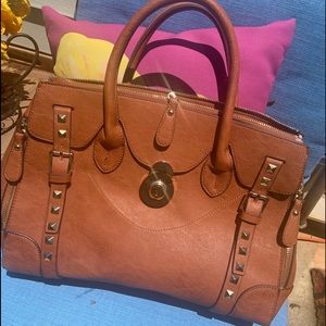 Brown Steve Harvey hand bag/crossbody!